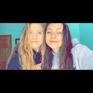 Meet your Posher, Laura